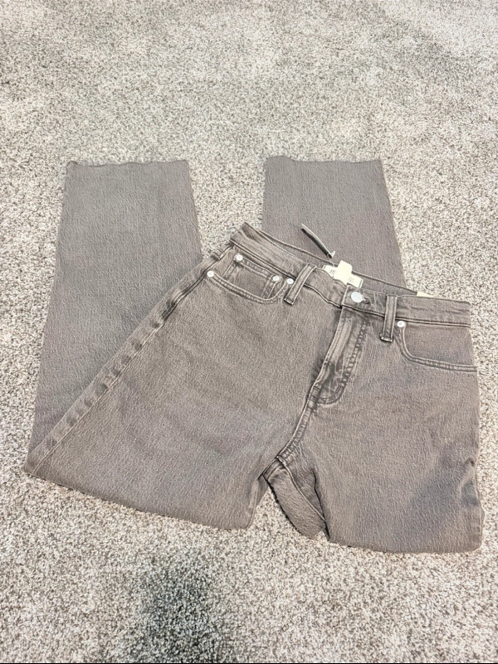 Madewell Straight-Leg Jeans in Washed Gray